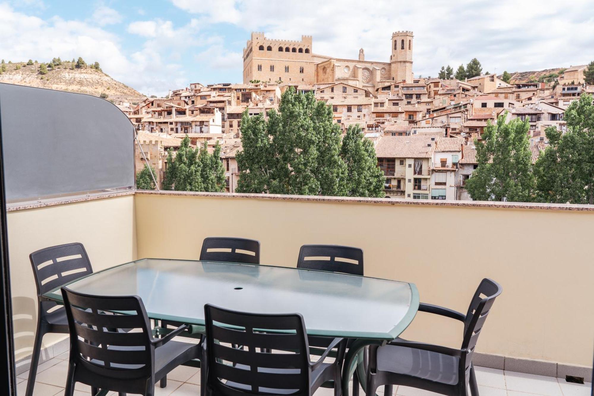 Casa Tio Pepe Valderrobres Apartment Ngoại thất bức ảnh
